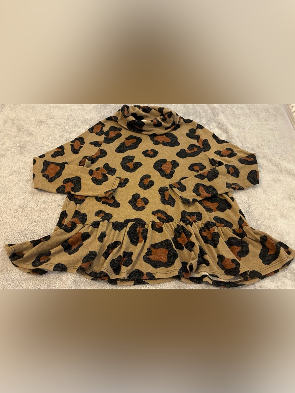 Women’s Size Medium Leopard Print Turtleneck Peplum Top - Tan/Brown